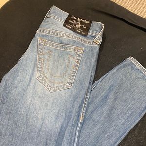 men’s barely worn true religion jeans